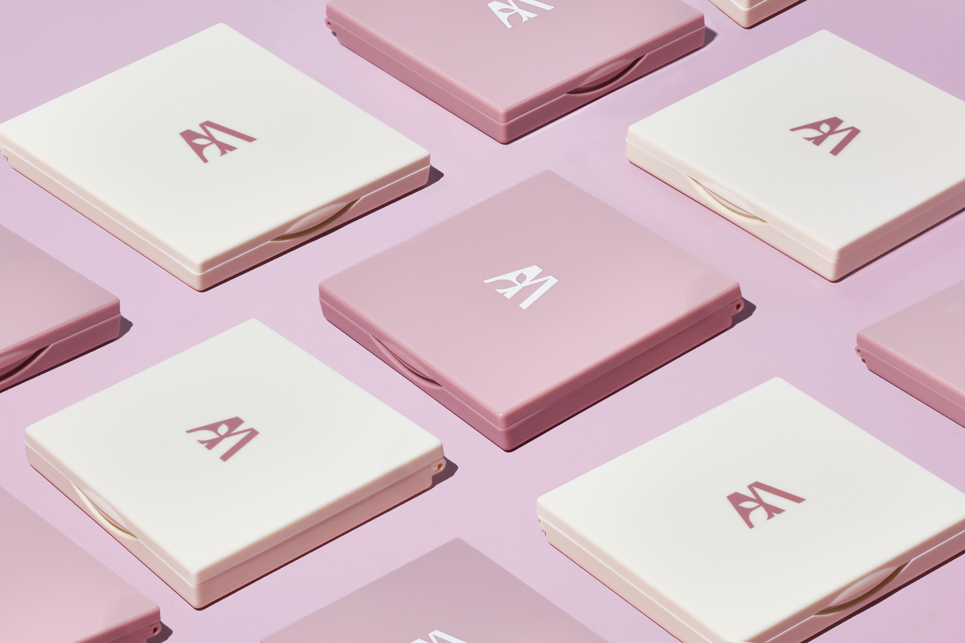 MORA Travel Case with Makeup Removal Pads (Pink, 7 Pads)